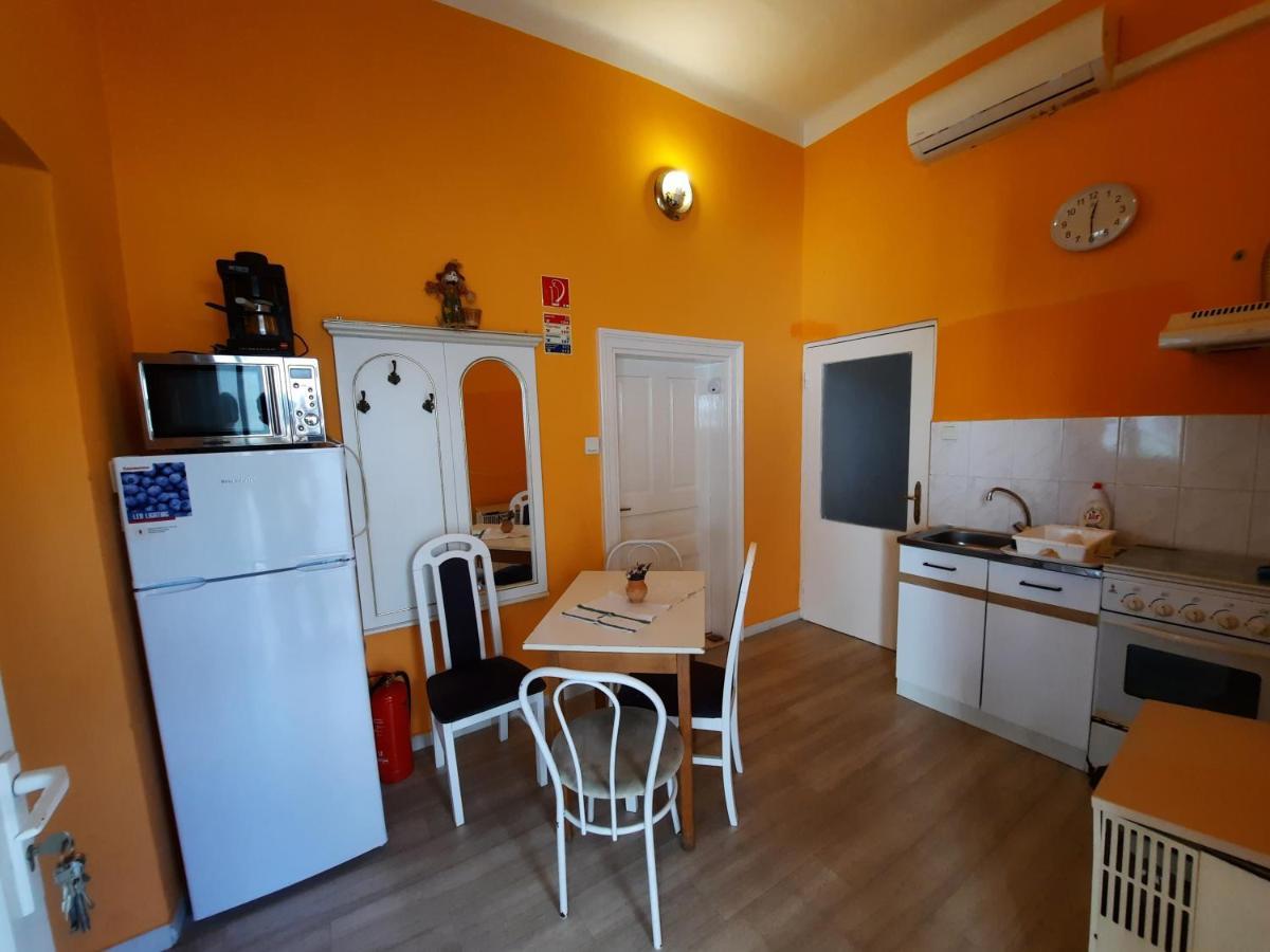 Glória apartman Gyula Exterior foto