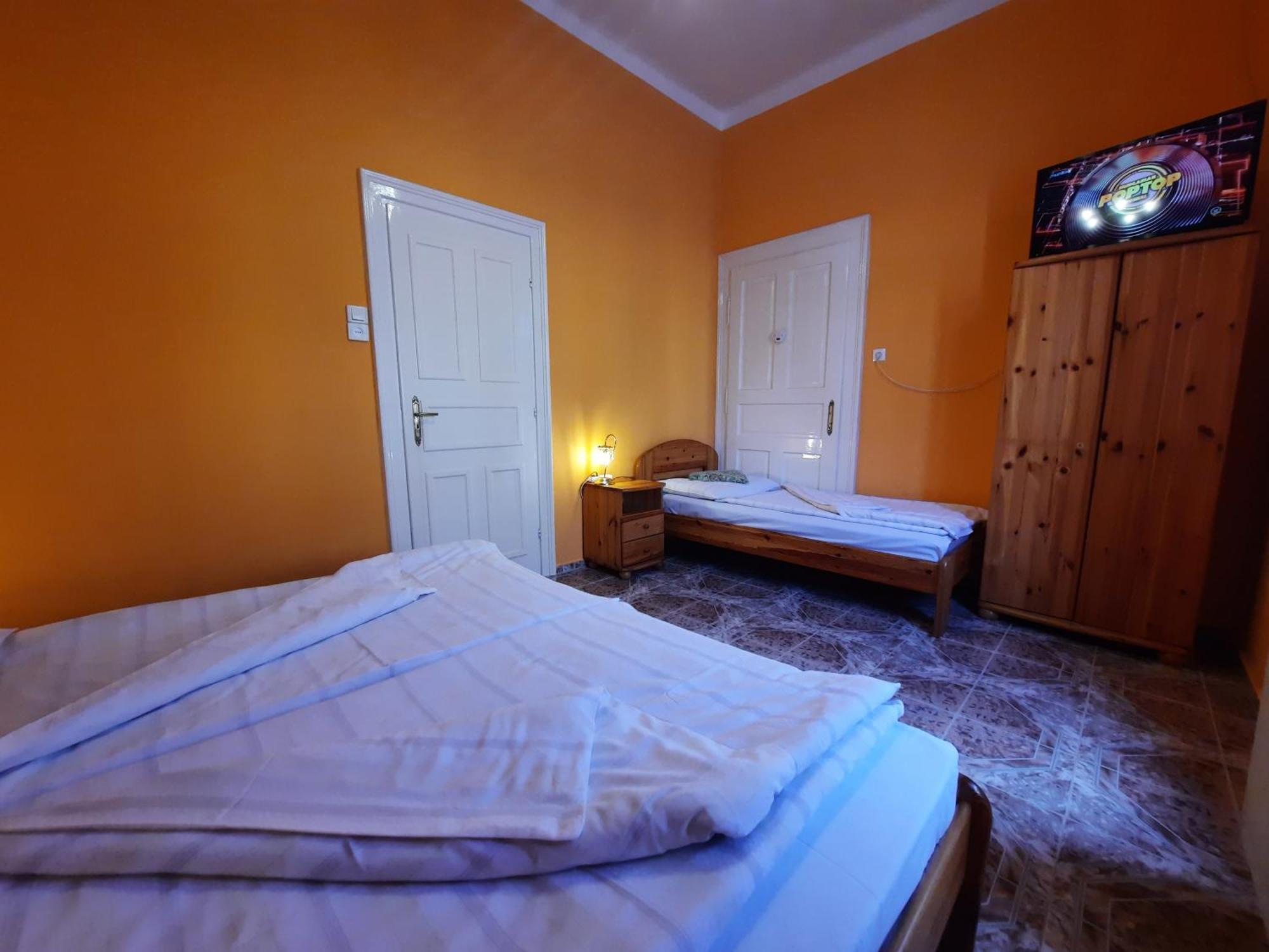 Glória apartman Gyula Exterior foto